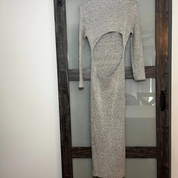 Meshki Maxi Sweater Dress w/ Back Oval Cut Out L - Picture 5 of 6